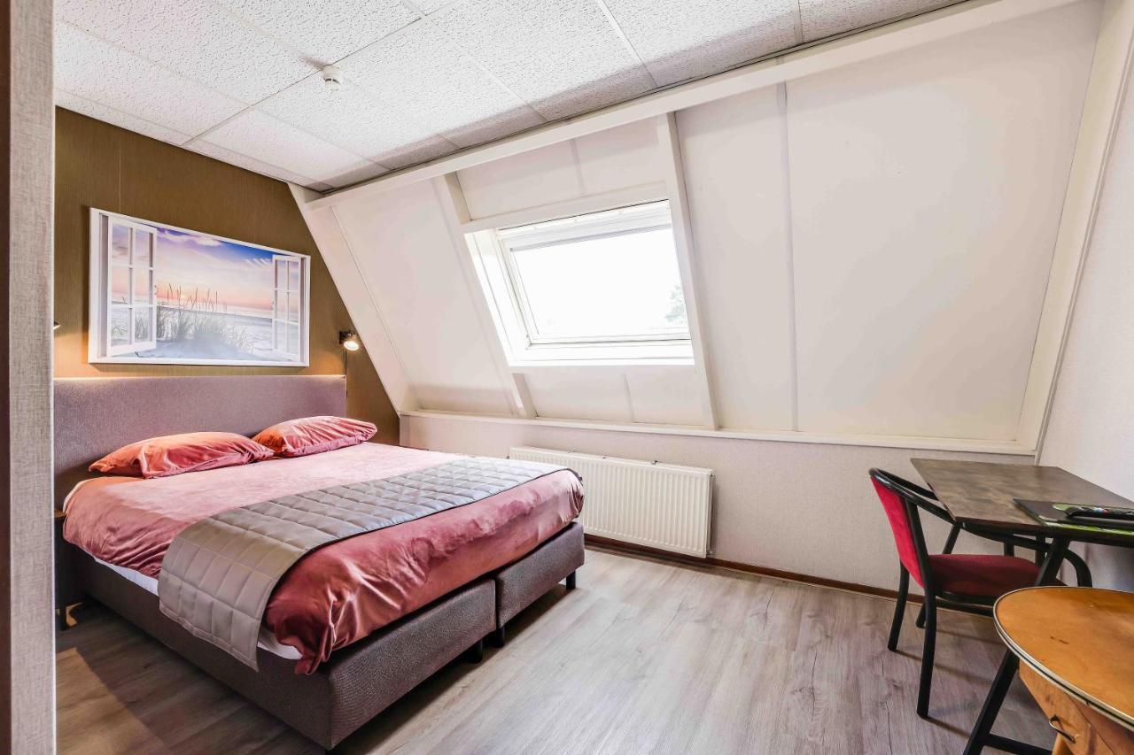 Hotel Restaurant 'T Heerenlogement Harlingen Exterior foto