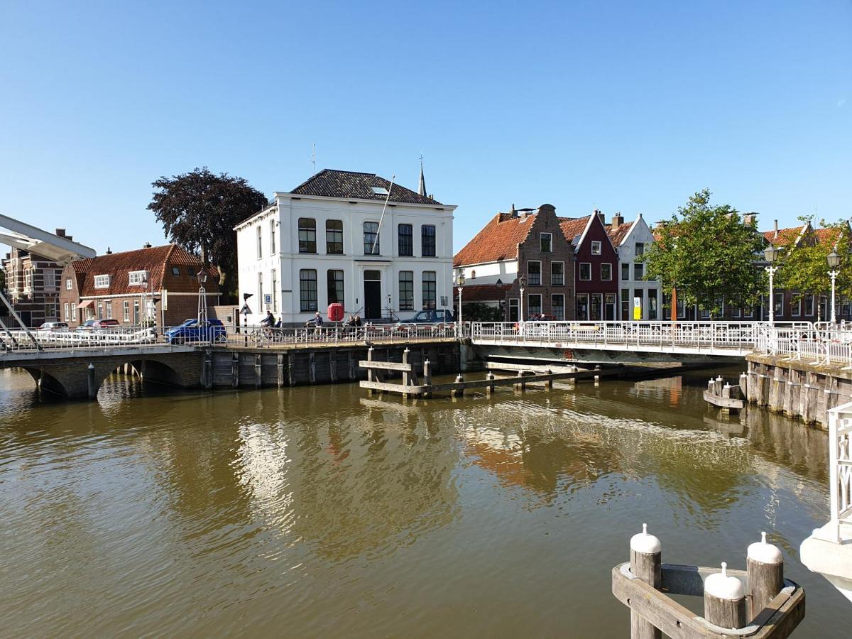 Hotel Restaurant 'T Heerenlogement Harlingen Exterior foto